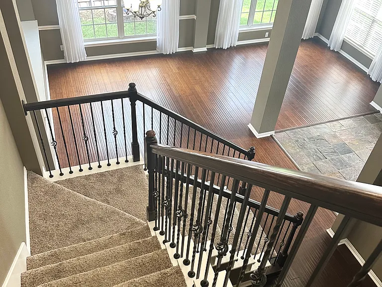 806 Cascades Dr — Photo 33