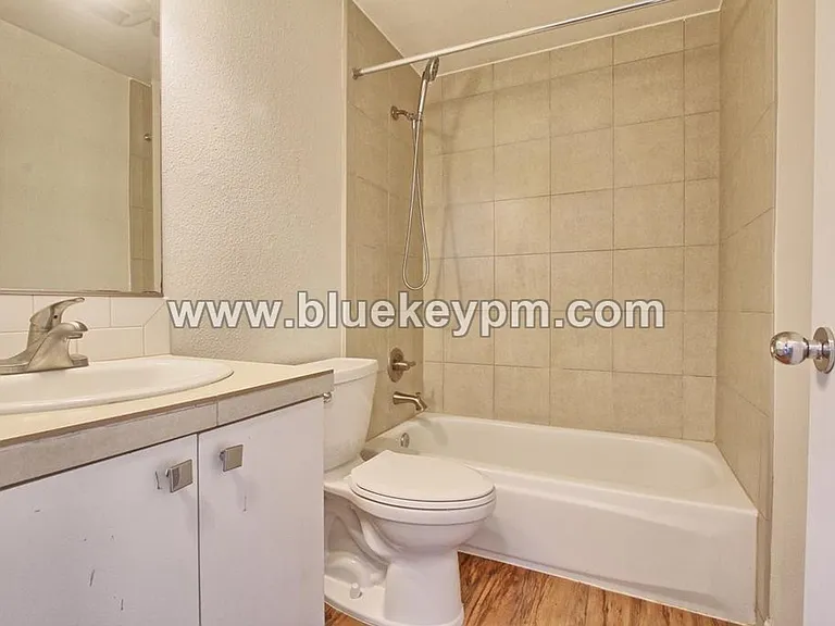 7865 SE Milwaukie Ave — Photo 10