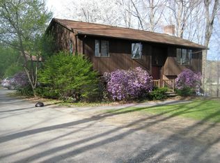 64 Summer St #64, Amherst, MA 01002