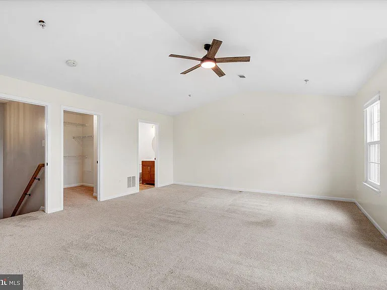 5227 Regal Ct — Photo 22