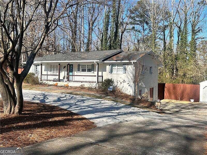 1st image of 2670 Creekview Point NW