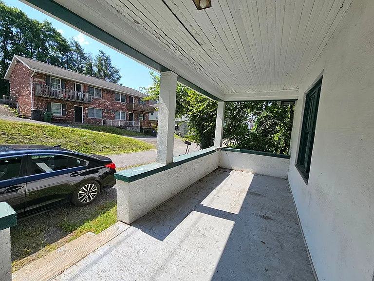 397 Gilmore St — Photo 19