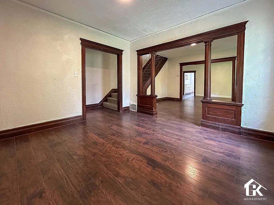 2923-2925 Cadillac Blvd #2