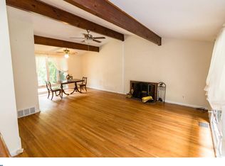 6323 Farmar Ln, Flourtown, PA 19031