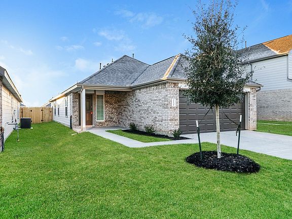 3rd image of 2134 Middle Ridge Dr