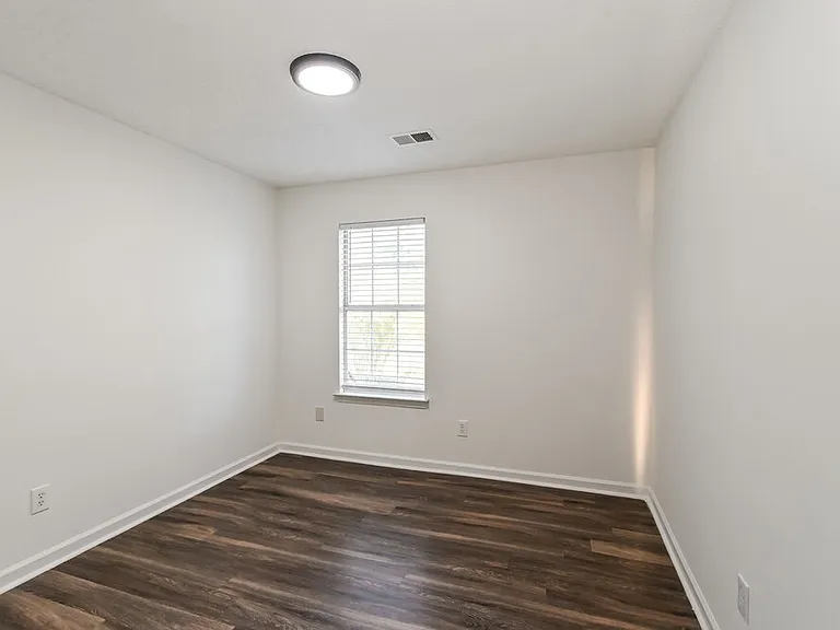 7159 Creekside Dr — Photo 14