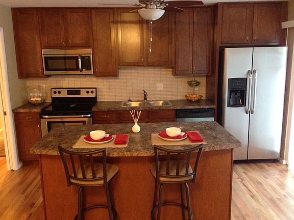 2nd image of 1312 Meadowbright Ln