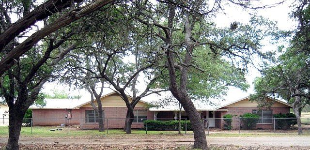 1st image of 88 Oak Aly
