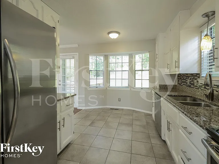 3129 Cedarbrook Ln — Photo 6