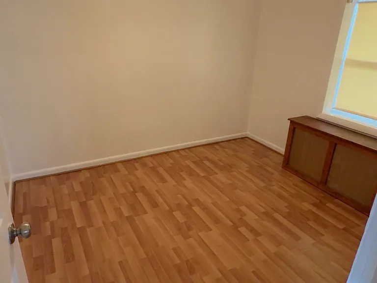 1068 Emerald Ct — Photo 4