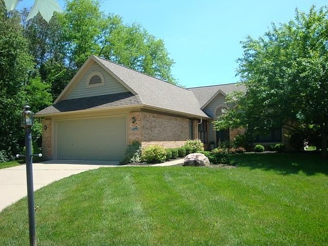 1st image of 4395 Woodbank Dr
