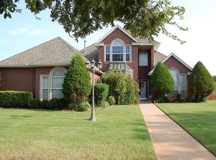 2901 Summit Hill Rd, Norman, OK 73071