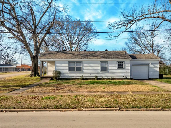 901 Johnson St, Terrell, TX 75160