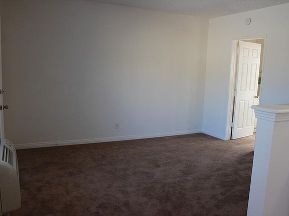 5th image of 16208 Cornuta Ave #42