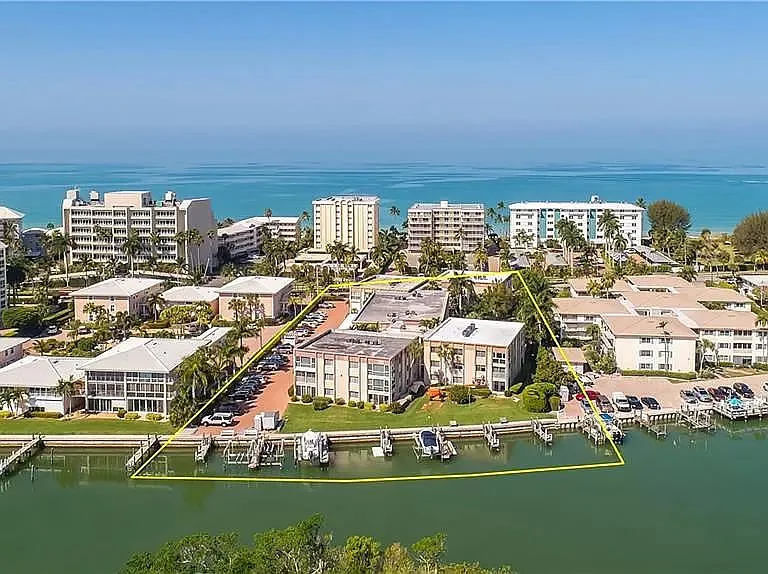 1930 Gulf Shore Blvd N #D102 — Photo 1