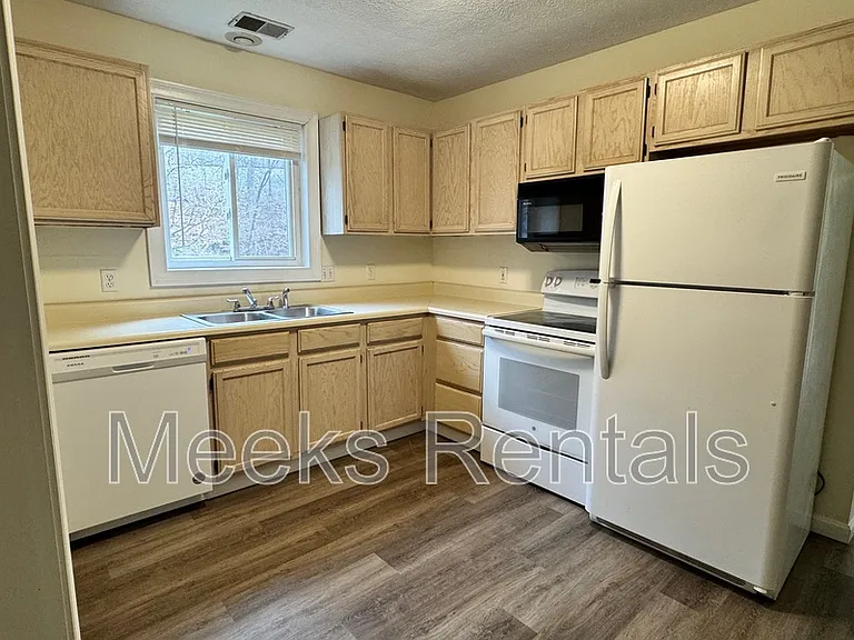 109 Botley Ln #6 — Photo 2