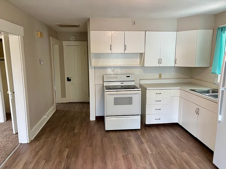 605 S Main St — Photo 5