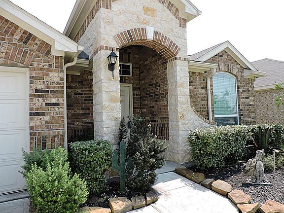 4th image of 1318 Squire Dr