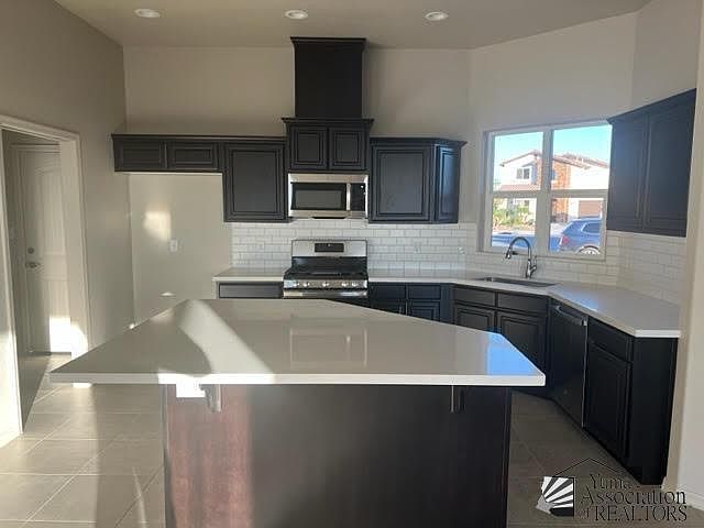2nd image of 3752 W 39th Dr