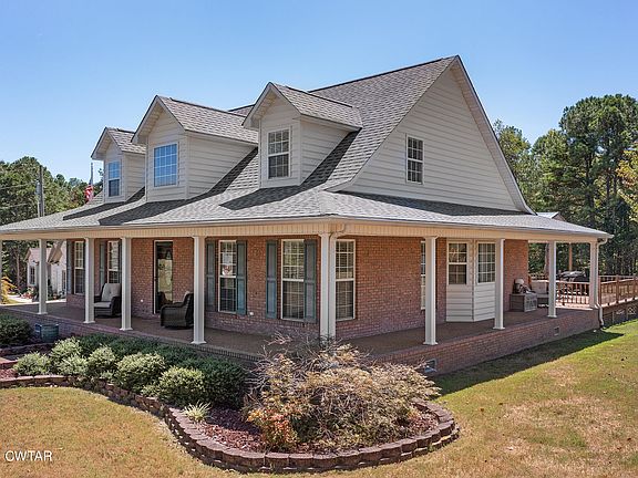 3rd image of 315 Tiffany Nicole Ln