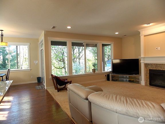 2nd image of 13328 80th Avenue E