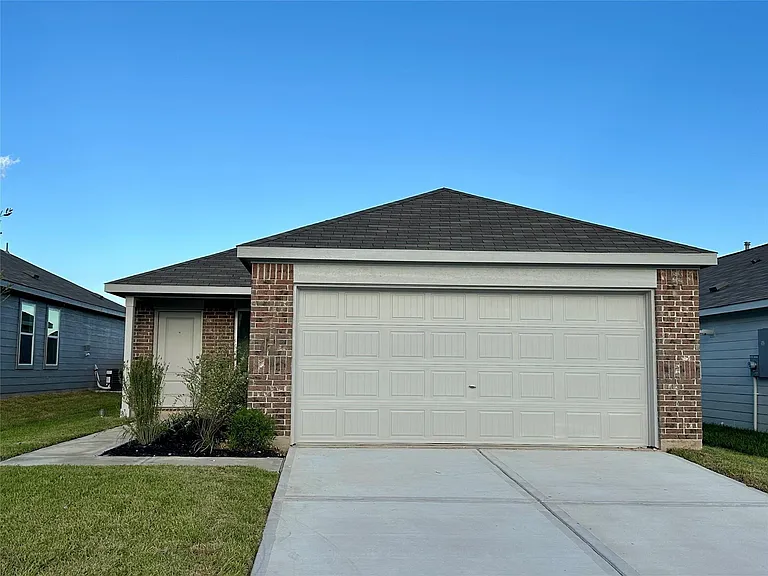 25292 Leather Leaf Ct — Photo 1