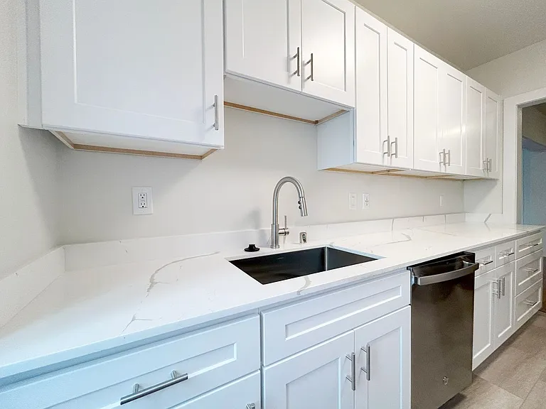 The New Carroll Apartments — Photo 60