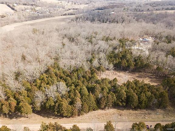 3rd image of 4414 Cedar Tree Ln