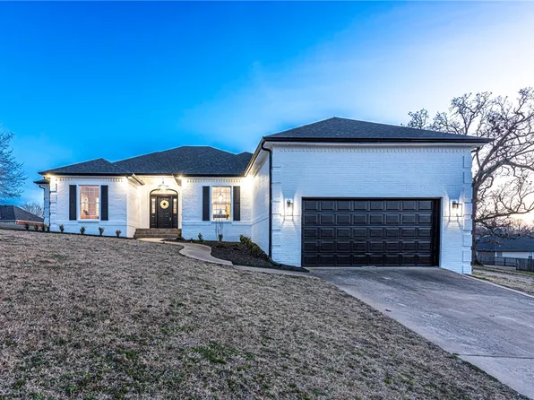 3151 Eden Dr, Springdale, AR 72762