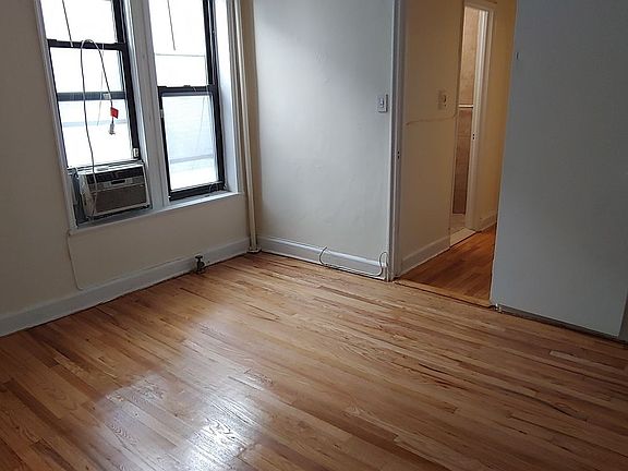 5th image of 423 W Broadway #A4