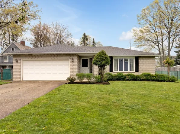 4569 McFarland Rd, South Euclid, OH 44121