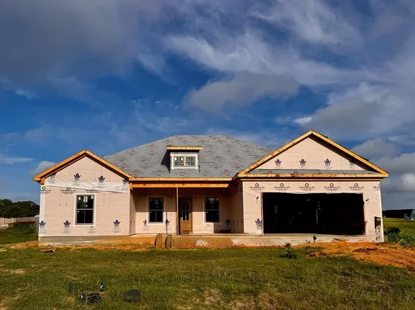 23 Olaff Rd, Cowarts, AL 36321