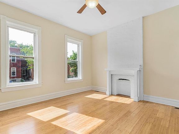 3rd image of 2938 Michigan Ave