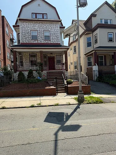 47 William St Photo 1