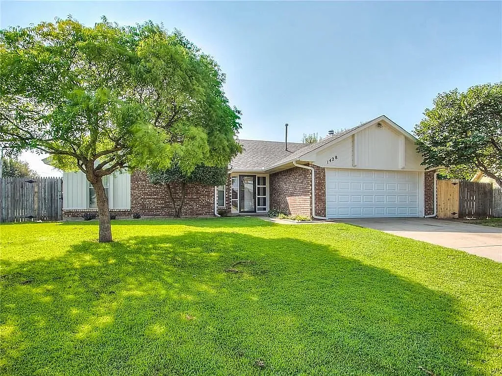 3 bed, 1513 sqft, $1,595 — Photo 1