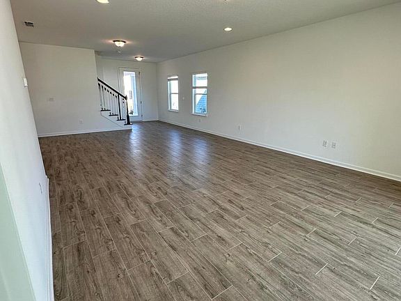 4th image of 558 STARGAZE Lane