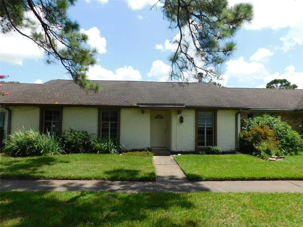 3980 Laura Leigh Ln, Friendswood, TX 77546