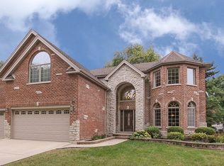 29 Wareham Ln, Schaumburg, IL 60193