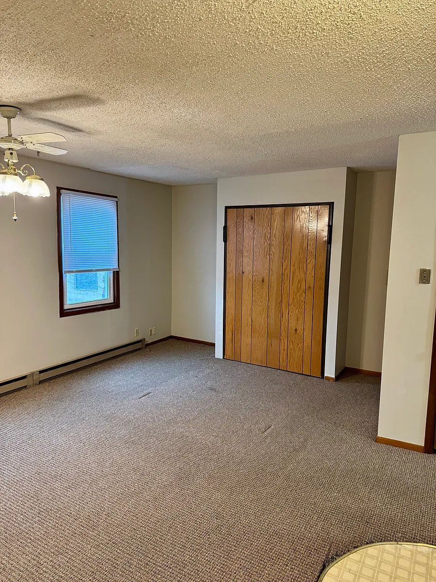 Building Photo - 331 Atlantic Ave W #4