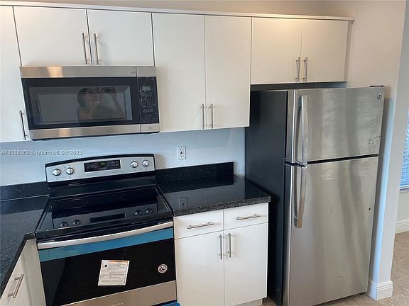 3rd image of 3687 Mil Lake Cir #3687