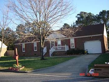 2nd image of 5809 Woodside Ln