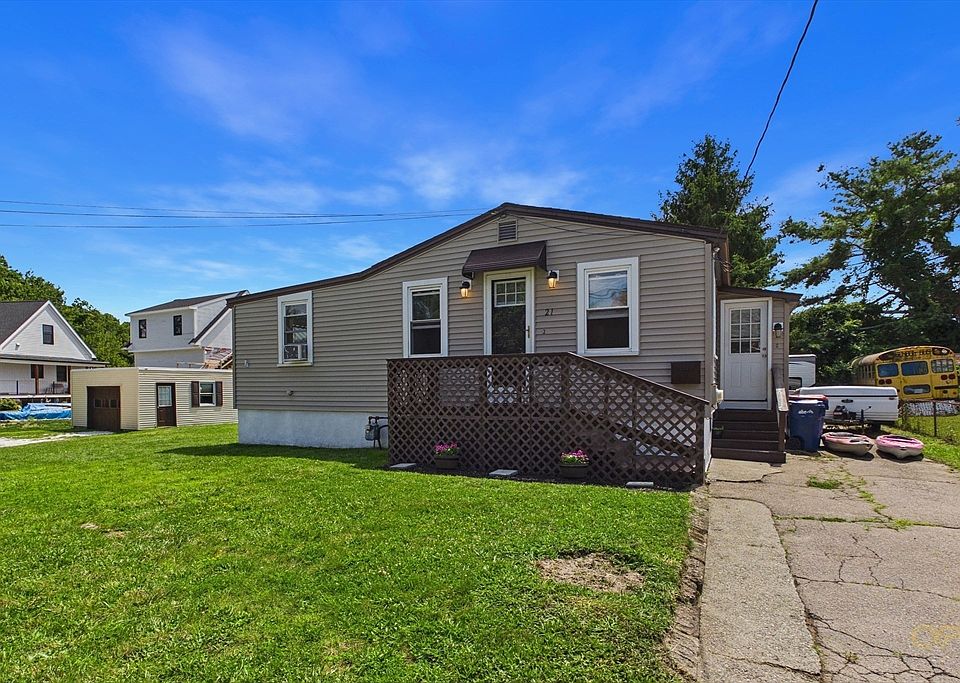 1st image of 21 Golf St