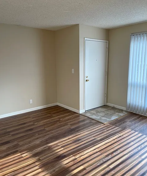 582 E Foothill Blvd #12 — Photo 5