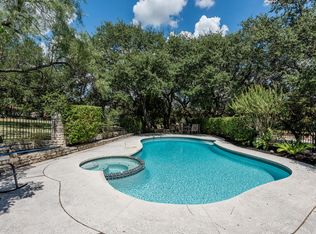 104 Rogues Roost Dr, Lakeway, TX 78734