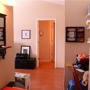 5th image of 829 Old Settlers Trl APT 6