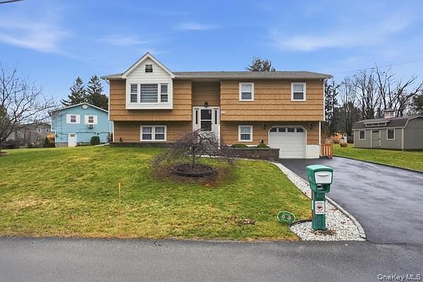 1st image of 209 Summit Drive