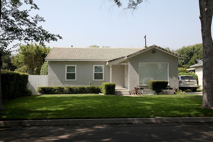 1st image of 242 Montrose Dr