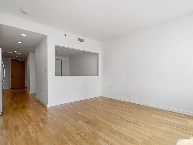 1 Hawthorne St #4F — Photo 6