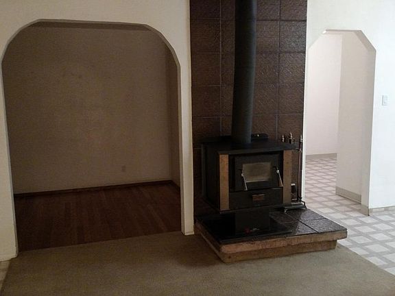 living, family rooms