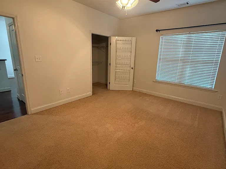 4429 Galway Dr — Photo 7